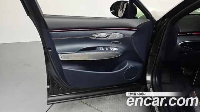 Genesis GV70 2.5T бензин 2WD ( ), миниатюра 11