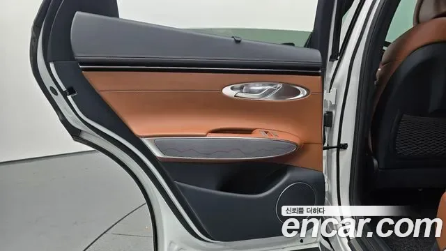 Genesis GV70 2.5T бензин AWD ( ), миниатюра 7