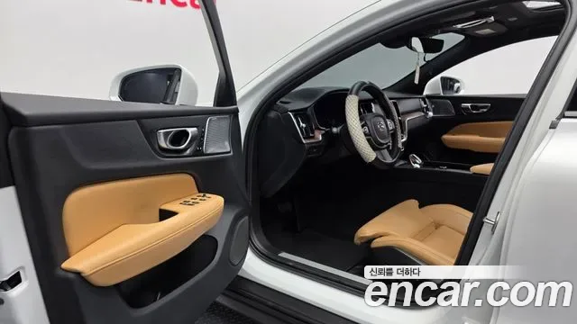Volvo V60 B5 AWD, миниатюра 3