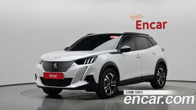 Peugeot E-2008 EV GT