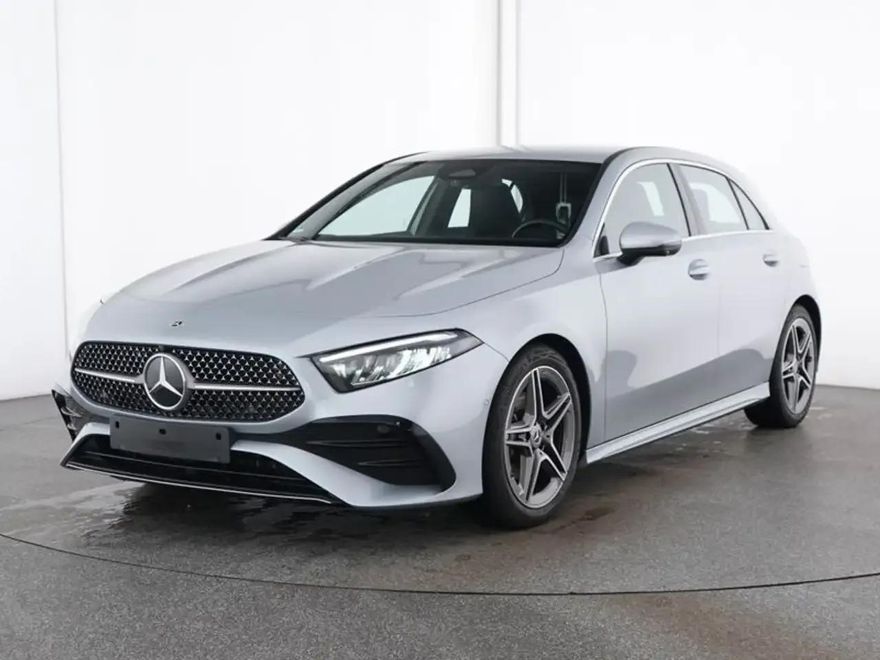 Mercedes-Benz A-Class AMG Line / 360 Grad Kamera/ Totwinkel