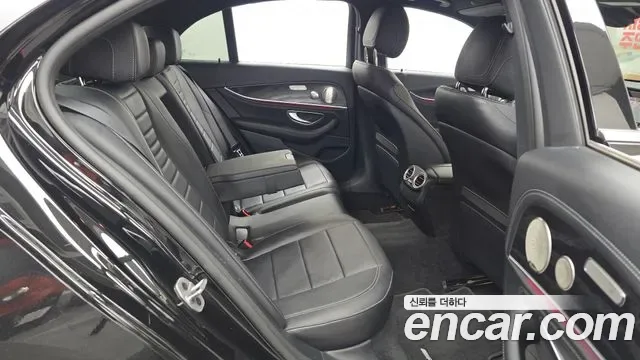 Mercedes-Benz E-Class E220d 4MATIC AMG Line, миниатюра 27