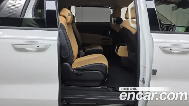 Kia Carnival дизель 9 мест, миниатюра 8