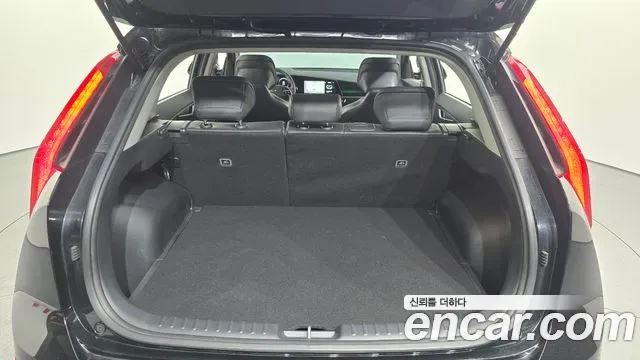 Kia Niro EV, миниатюра 8