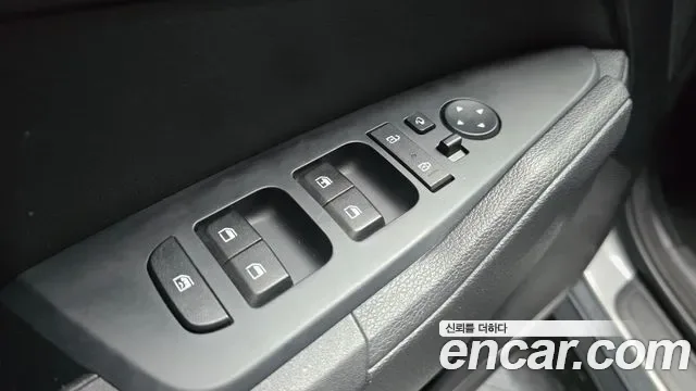 Kia Sportage дизель 2.0 2WD, миниатюра 7