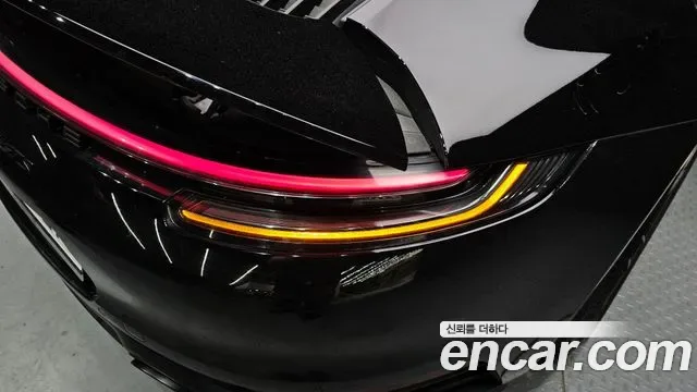 Porsche 911 4 GTS, миниатюра 9