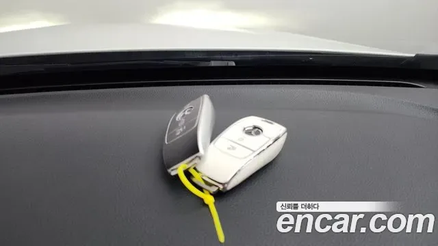 Mercedes-Benz C-Class C300e 4MATIC AMG Line, миниатюра 28