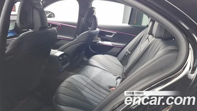 Mercedes-Benz E-Class E300 4MATIC AMG Line, миниатюра 28