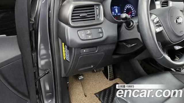 Kia Sorento дизель 2.0 2WD, миниатюра 17