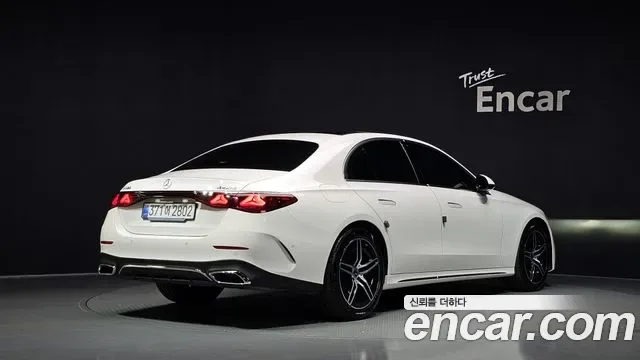 Mercedes-Benz E-Class E300 4MATIC AMG Line, миниатюра 19