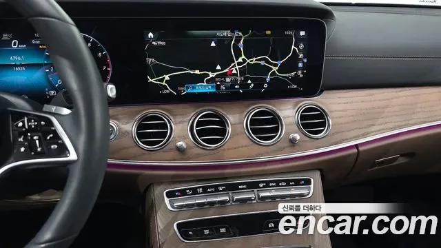 Mercedes-Benz E-Class E250, миниатюра 3