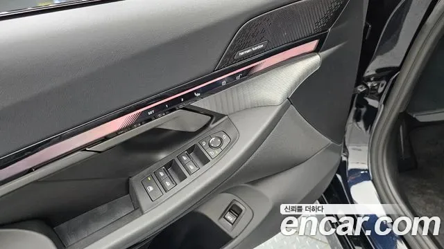 BMW 5 (G60) 520i M, миниатюра 7