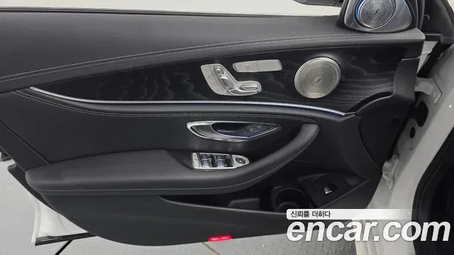Mercedes-Benz E-Class E220d 4MATIC AMG Line, миниатюра 26