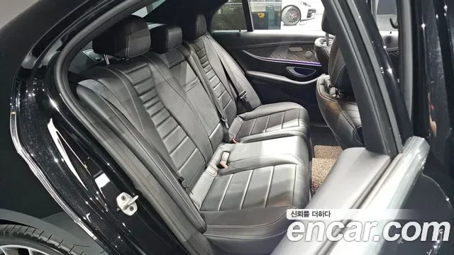 Mercedes-Benz E-Class E350 4MATIC AMG Line, миниатюра 21