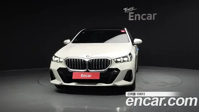 BMW 5 (G60) 520i M, миниатюра 3