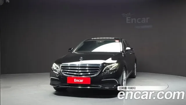 Mercedes-Benz E-Class E220d 4MATIC, миниатюра 11