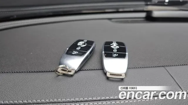 Mercedes-Benz E-Class E220d 4MATIC, миниатюра 12