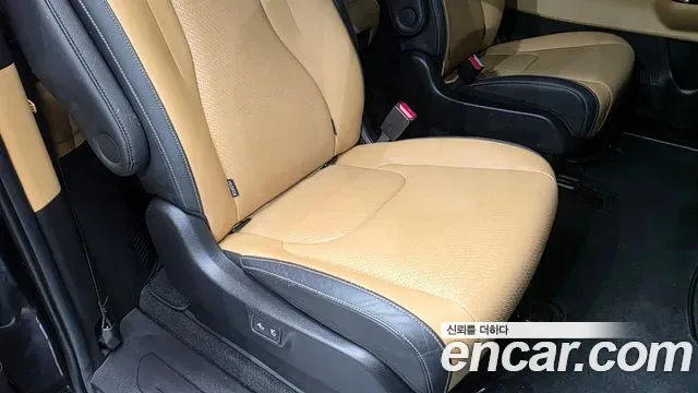 Kia Carnival дизель 9 мест, миниатюра 29