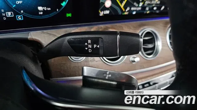 Mercedes-Benz E-Class E300e 4MATIC, миниатюра 5