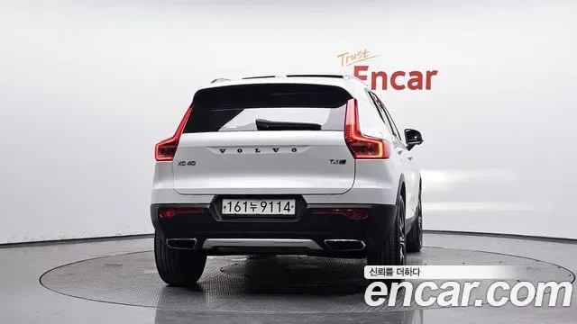 Volvo XC40 T4, миниатюра 9