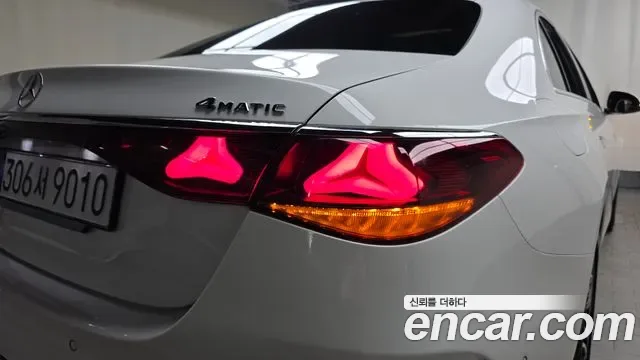 Mercedes-Benz E-Class E300 4MATIC AMG Line, миниатюра 4