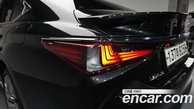 Lexus ES, миниатюра 3