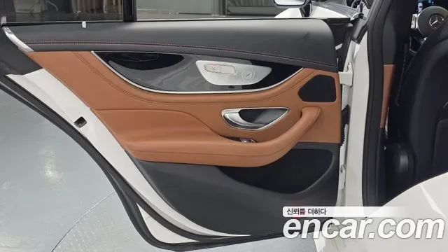 Mercedes-Benz AMG GT 4 43 4MATIC+, миниатюра 22