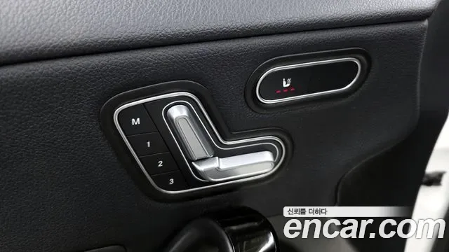 Mercedes-Benz A-Class A220, миниатюра 6