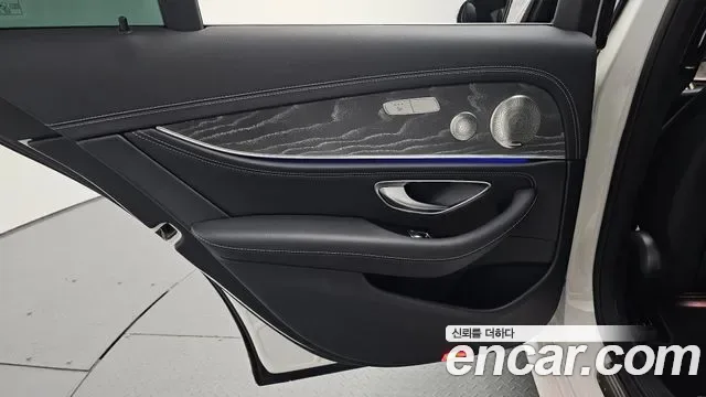 Mercedes-Benz E-Class E350 4MATIC AMG Line, миниатюра 16