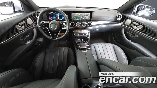 Mercedes-Benz E-Class E450 4MATIC, миниатюра 3