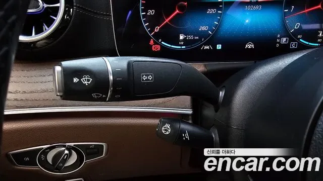 Mercedes-Benz E-Class E250, миниатюра 10