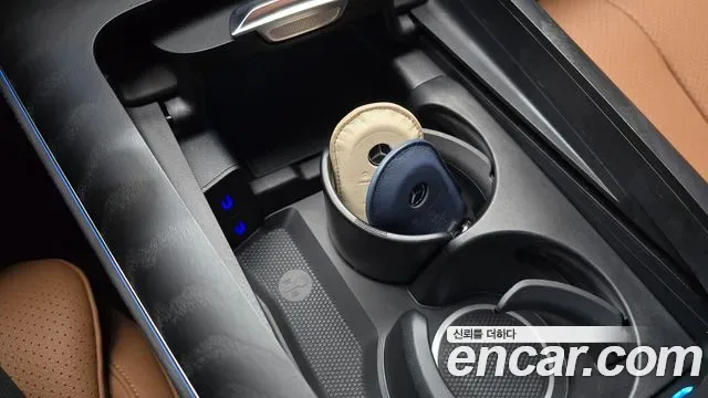 Mercedes-Benz E-Class E200, миниатюра 8