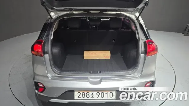 Kia Niro 1.6 HEV, миниатюра 8