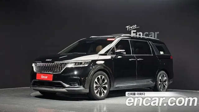 Kia Carnival дизель 9 мест Signature