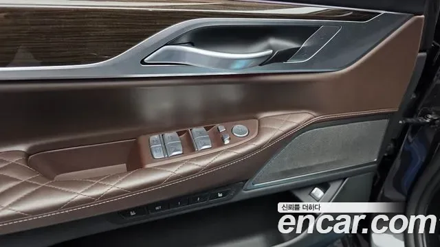 BMW 7 (G11) 740Li xDrive, миниатюра 13