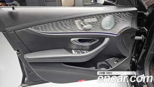 Mercedes-Benz E-Class E350 4MATIC AMG Line, миниатюра 9