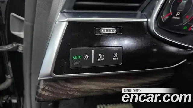 Audi Q8 45 TDI Premium, миниатюра 15