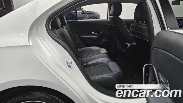Mercedes-Benz A-Class A250 4MATIC, миниатюра 16