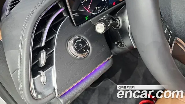 Mercedes-Benz E-Class E200, миниатюра 12