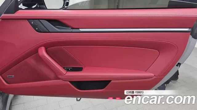 Porsche 911 4 GTS, миниатюра 25
