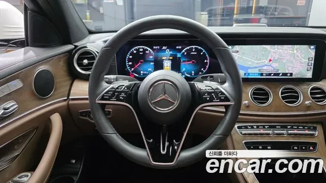 Mercedes-Benz E-Class E220d 4MATIC, миниатюра 12