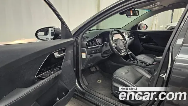 Kia Niro 1.6 HEV, миниатюра 22