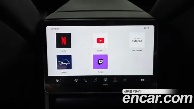 Tesla Y RWD, миниатюра 6
