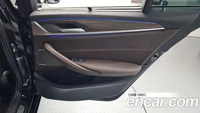 BMW 5 (G30) 530i, миниатюра 3