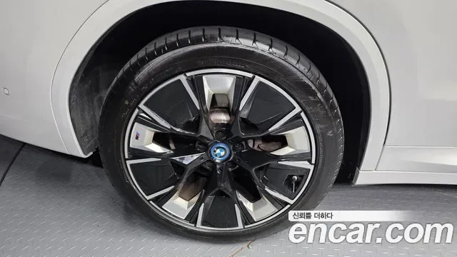BMW iX3 M, миниатюра 8