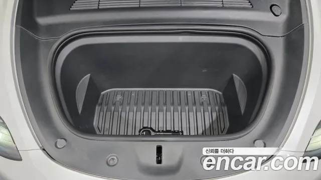Tesla Y AWD, миниатюра 8