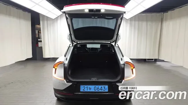Kia EV6, миниатюра 17