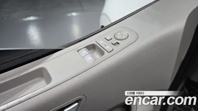 Hyundai Staria 4WD Lounge 9 мест Prestige, миниатюра 16