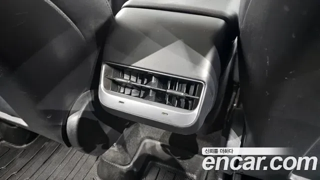 Tesla Y AWD, миниатюра 3