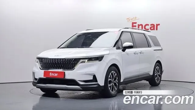 Kia Carnival бензин 9 мест Prestige